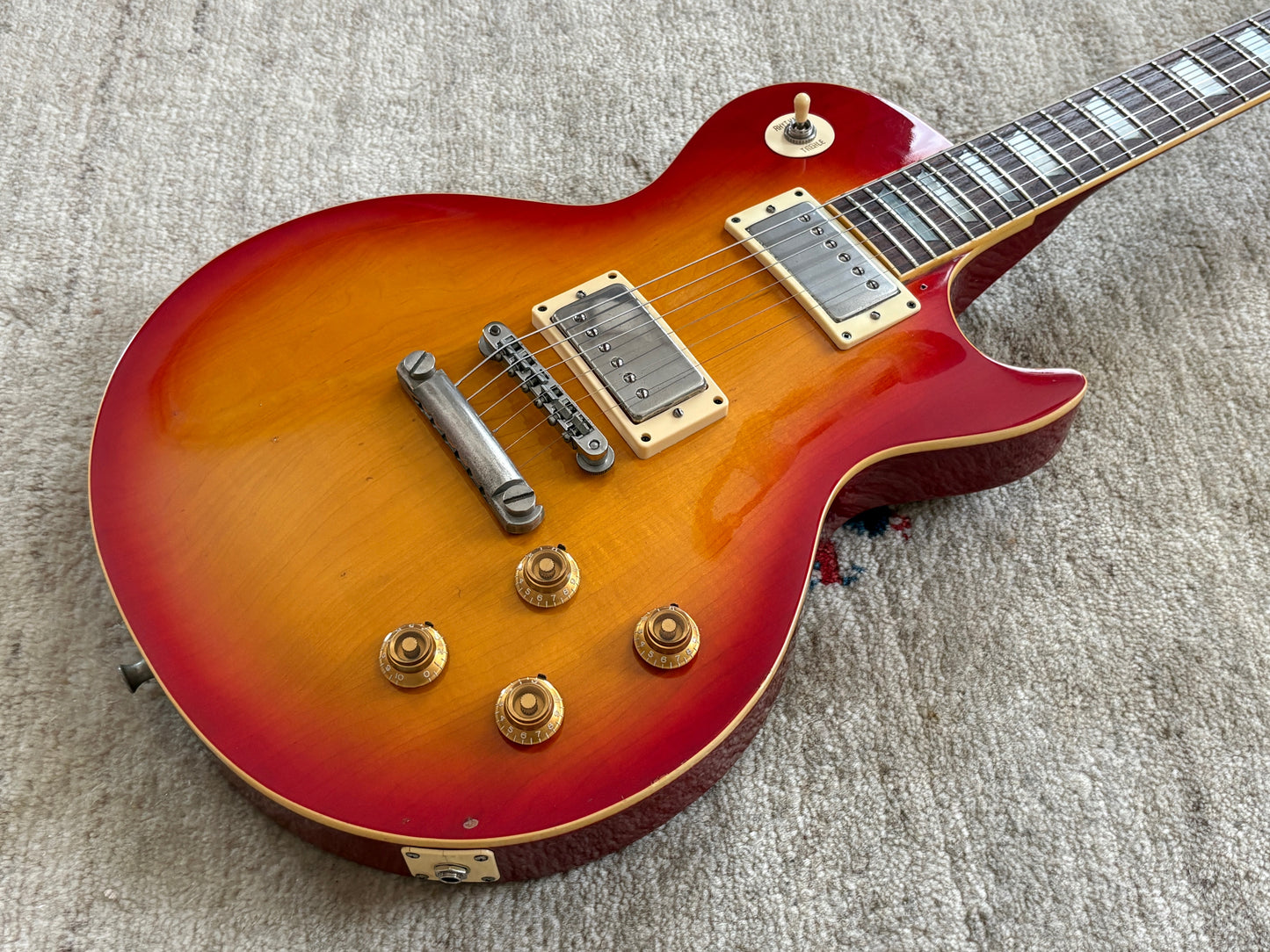 Greco EG500 Super Power '80 / Les Paul Standard Type