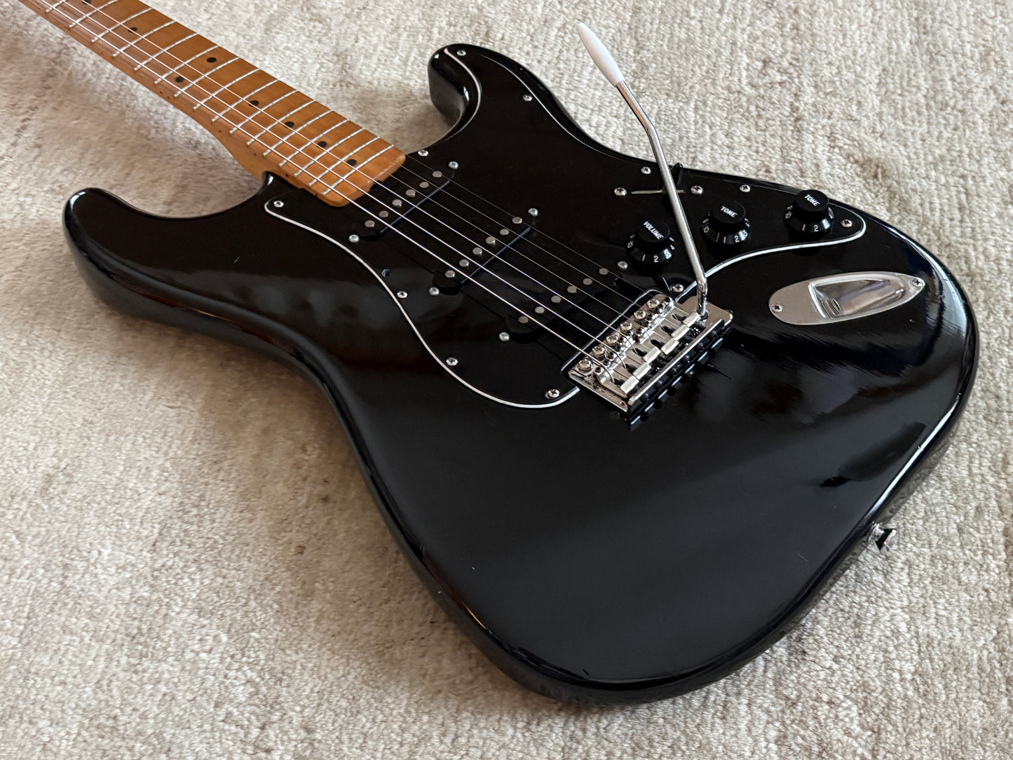 Greco SE600 Sparkle Sounds Mod '77 / Stratocaster Type