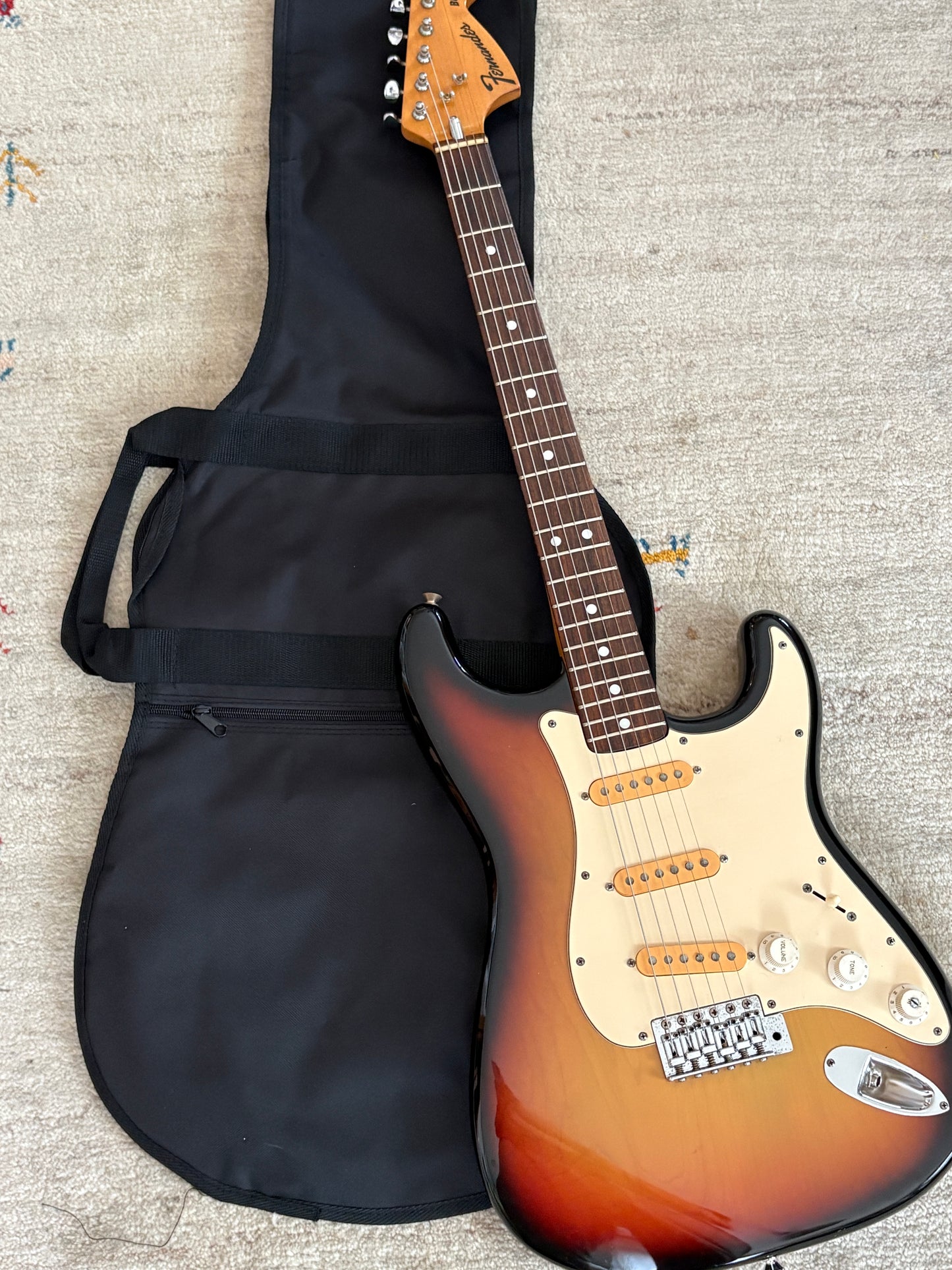 Fernandes FST-60 '75 / Stratocaster Type