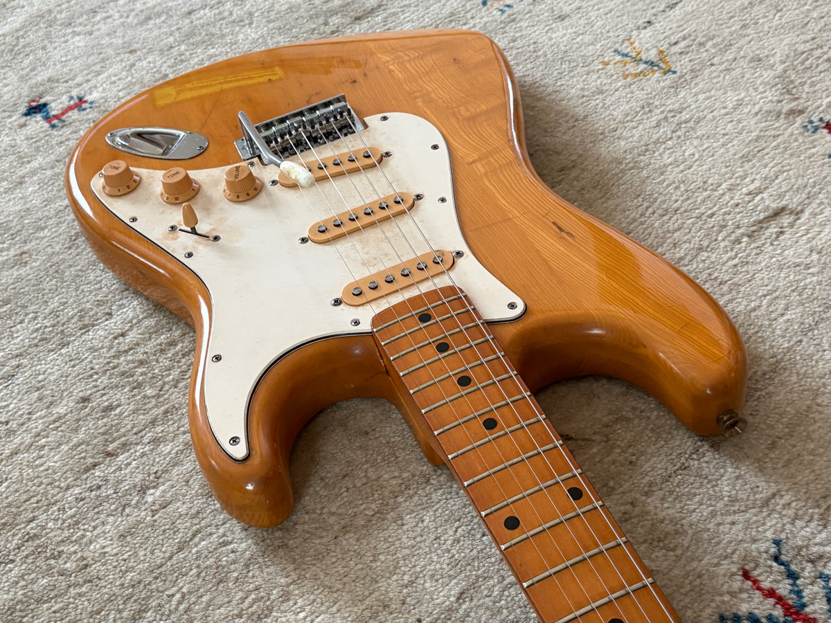 Yamaha SR-400 Super R'nroller / Stratocaster Type
