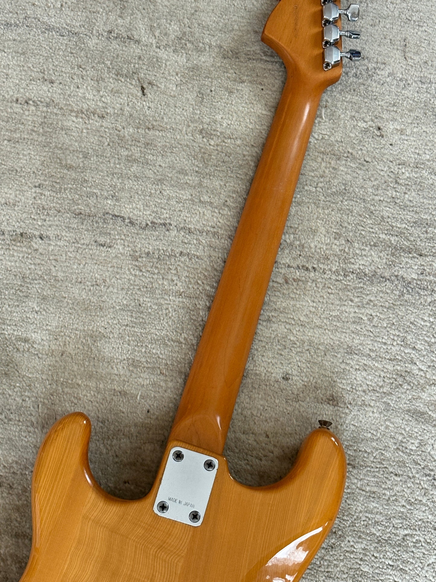 Yamaha SR-400 Super R'nroller / Stratocaster Type