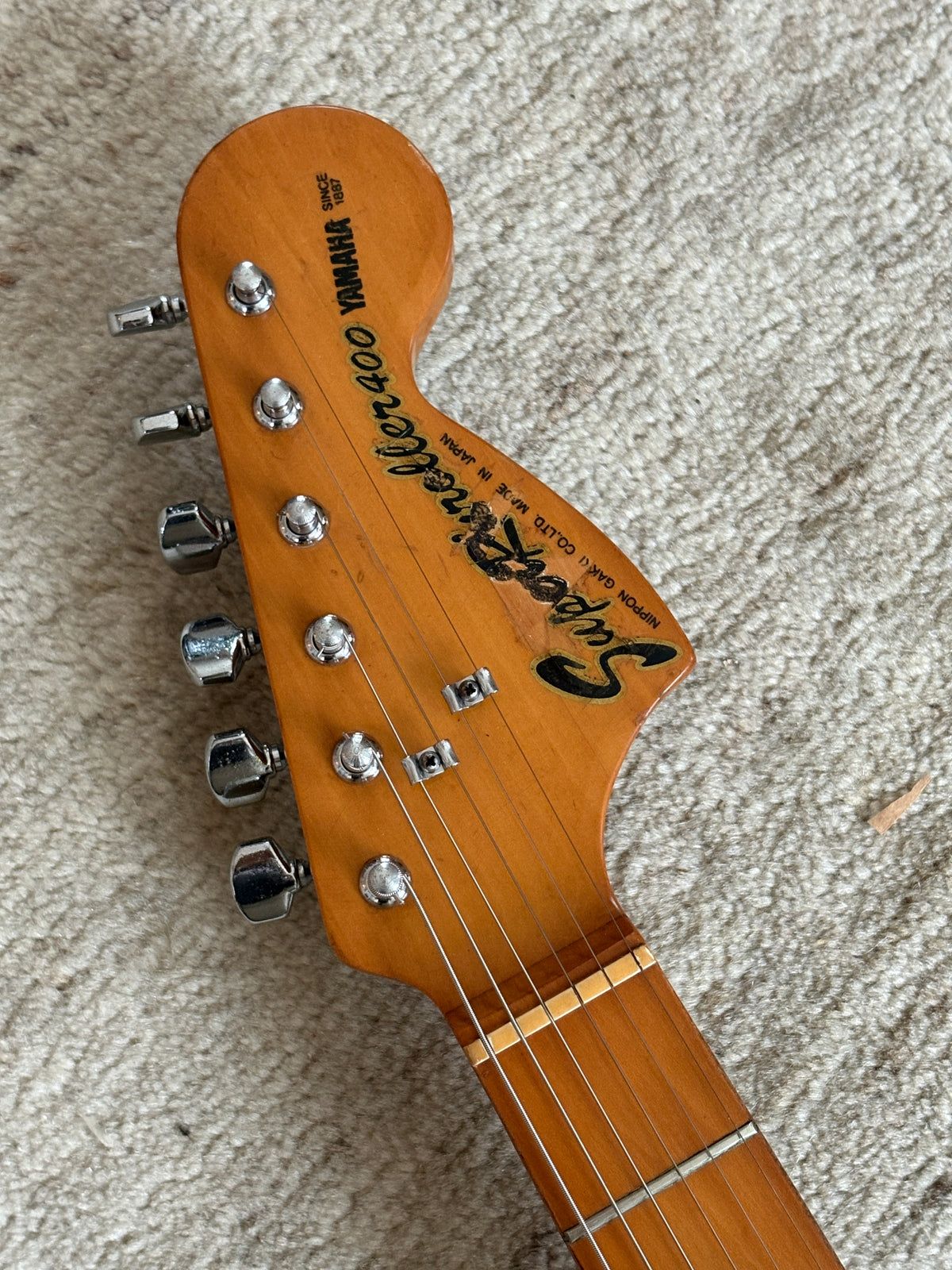 Yamaha SR-400 Super R'nroller / Stratocaster Type