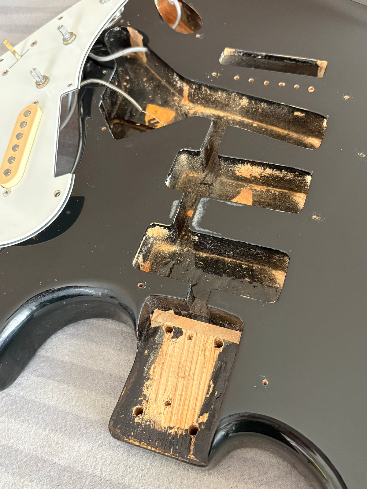Yamaha SR-400 Super R'nroller '70s / Stratocaster Type