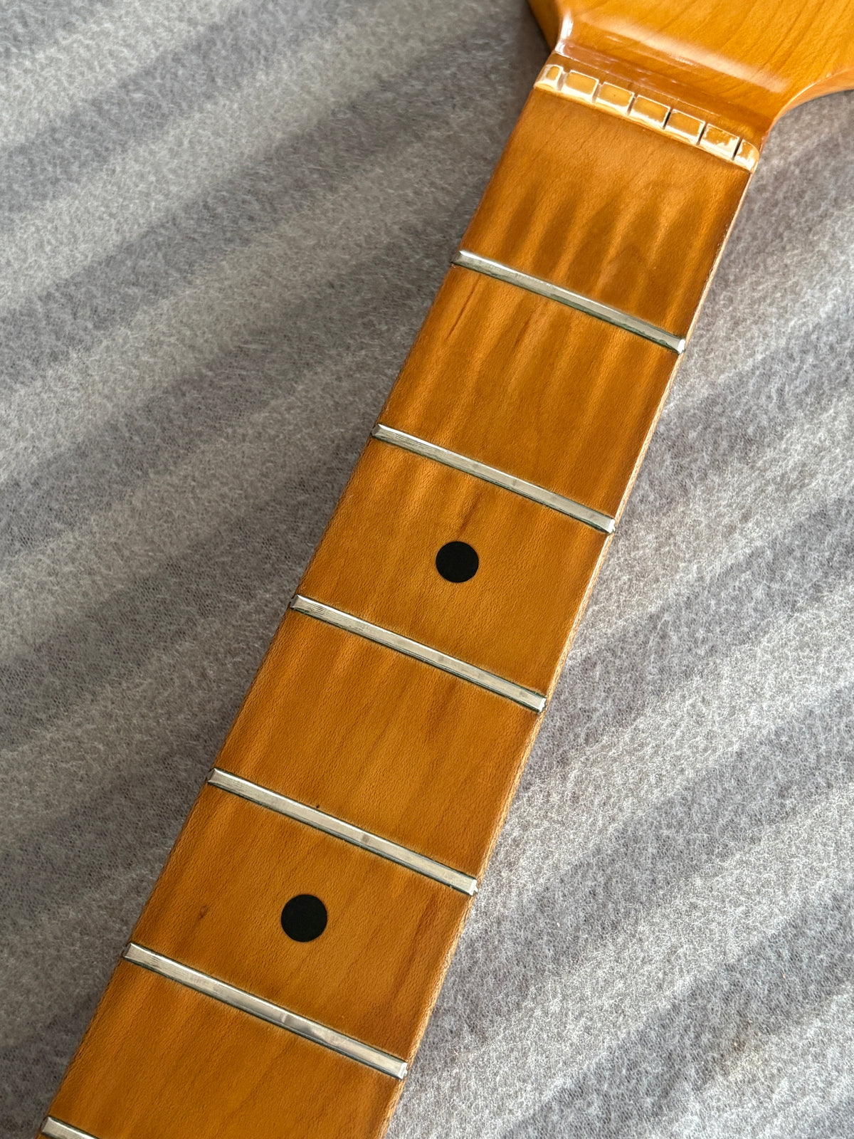 Yamaha SR-400 Super R'nroller '70s / Stratocaster Type