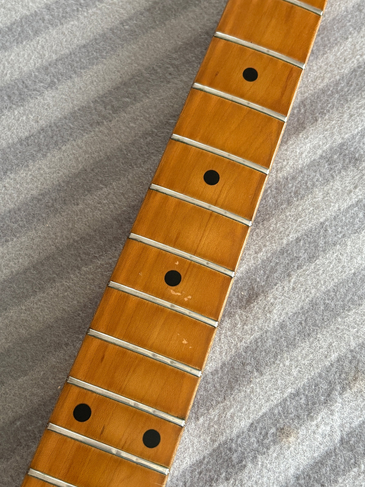 Yamaha SR-400 Super R'nroller '70s / Stratocaster Type