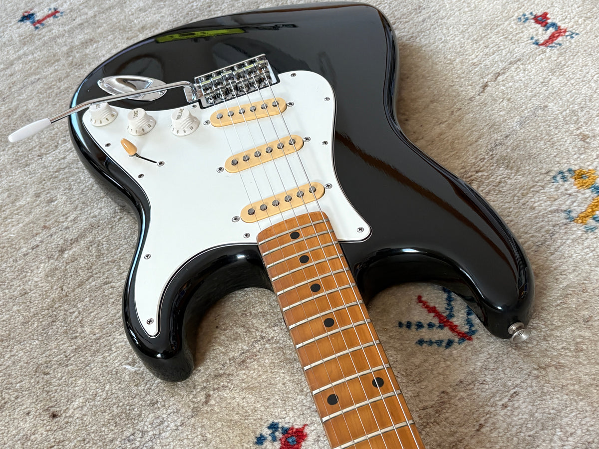 Yamaha SR-400 Super R'nroller '70s / Stratocaster Type