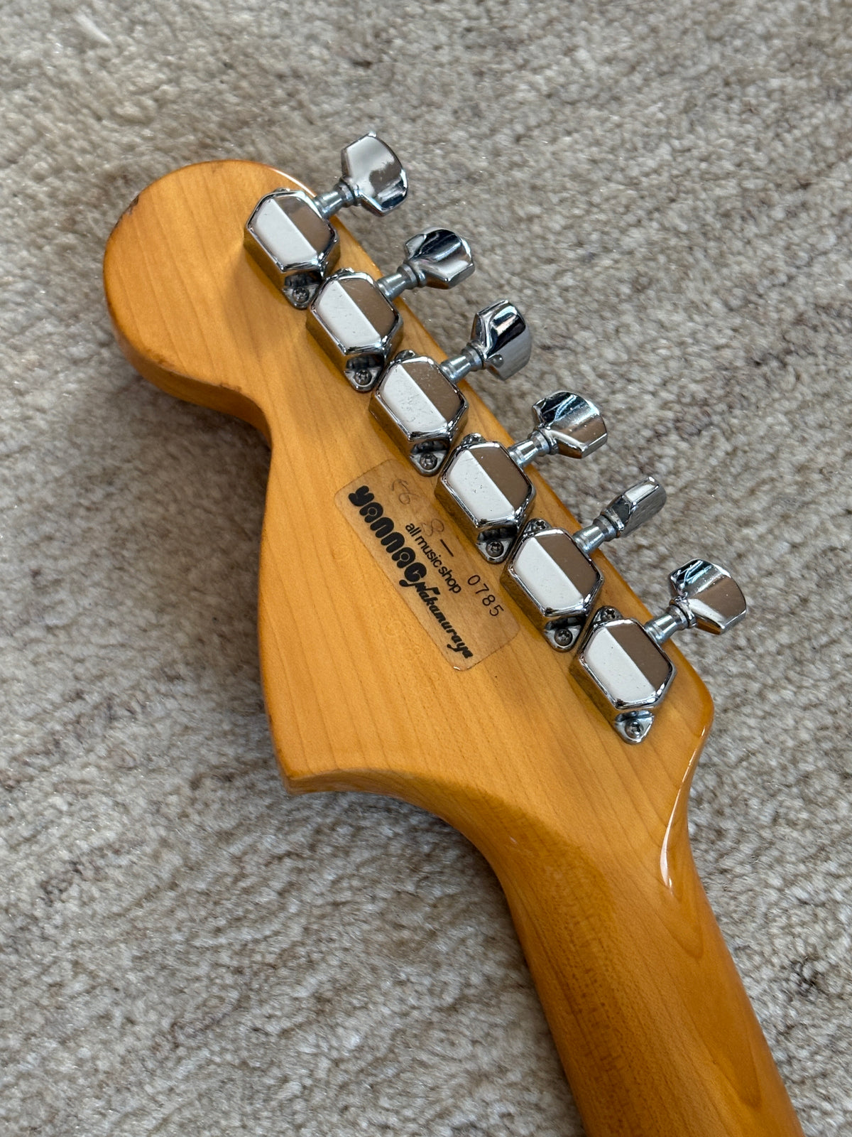 Yamaha SR-400 Super R'nroller '70s / Stratocaster Type