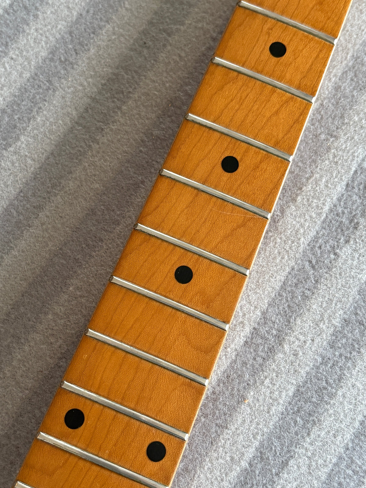 Yamaha SR-400 Super R'nroller '70s / Stratocaster Type