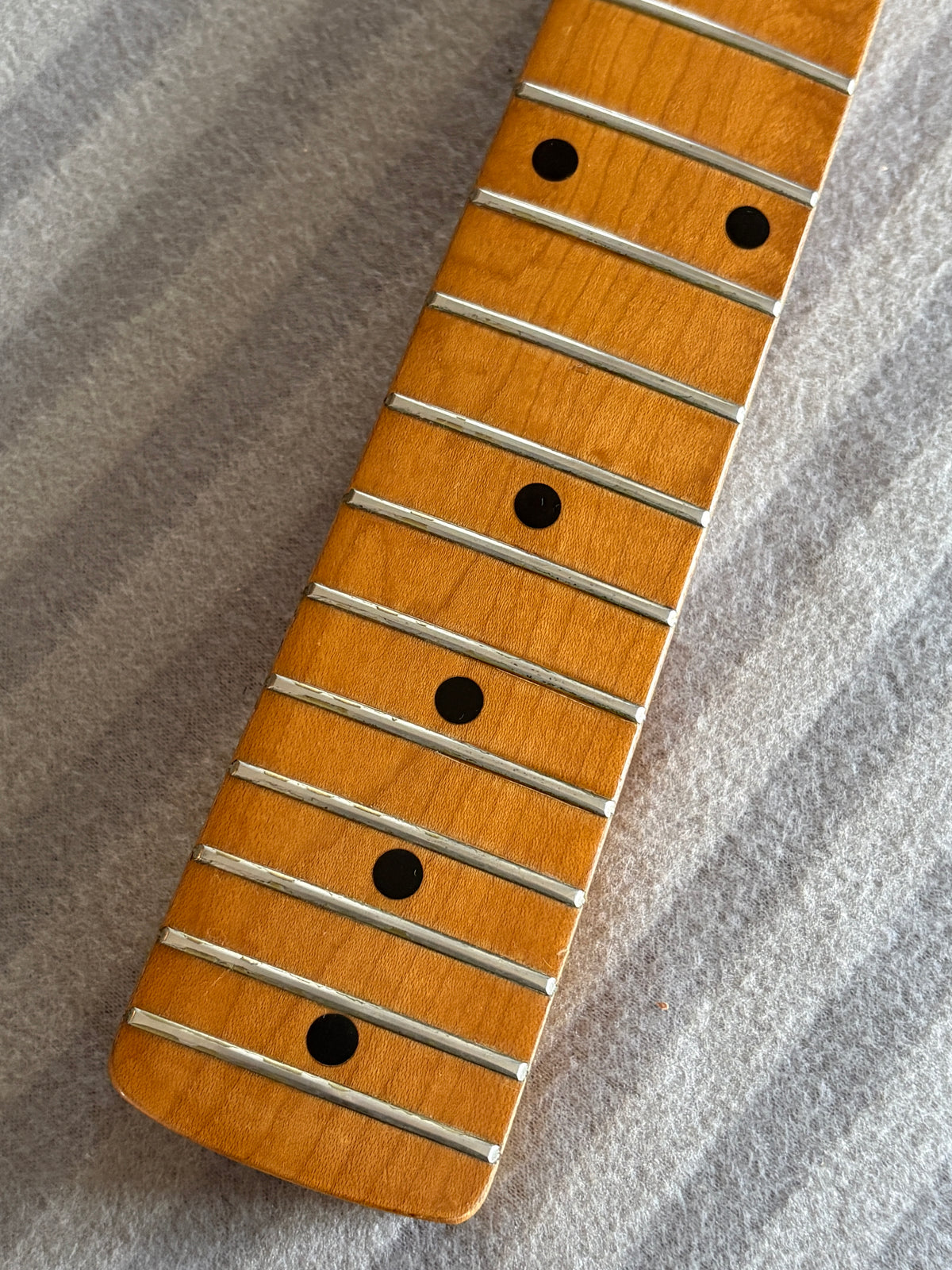 Yamaha SR-400 Super R'nroller '70s / Stratocaster Type