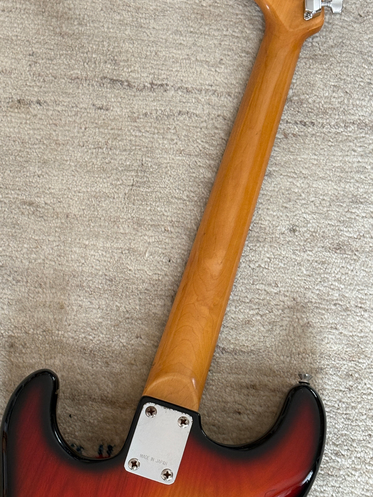 Yamaha SR-400 Super R'nroller '70s / Stratocaster Type