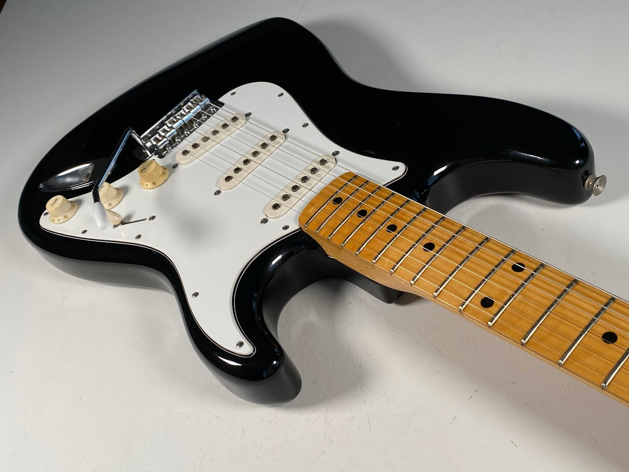 Yamaha SR-400 '70s / Stratocaster Type