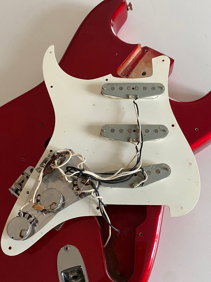 Fernandes RST-50 The Revival '82 / Stratocaster Type