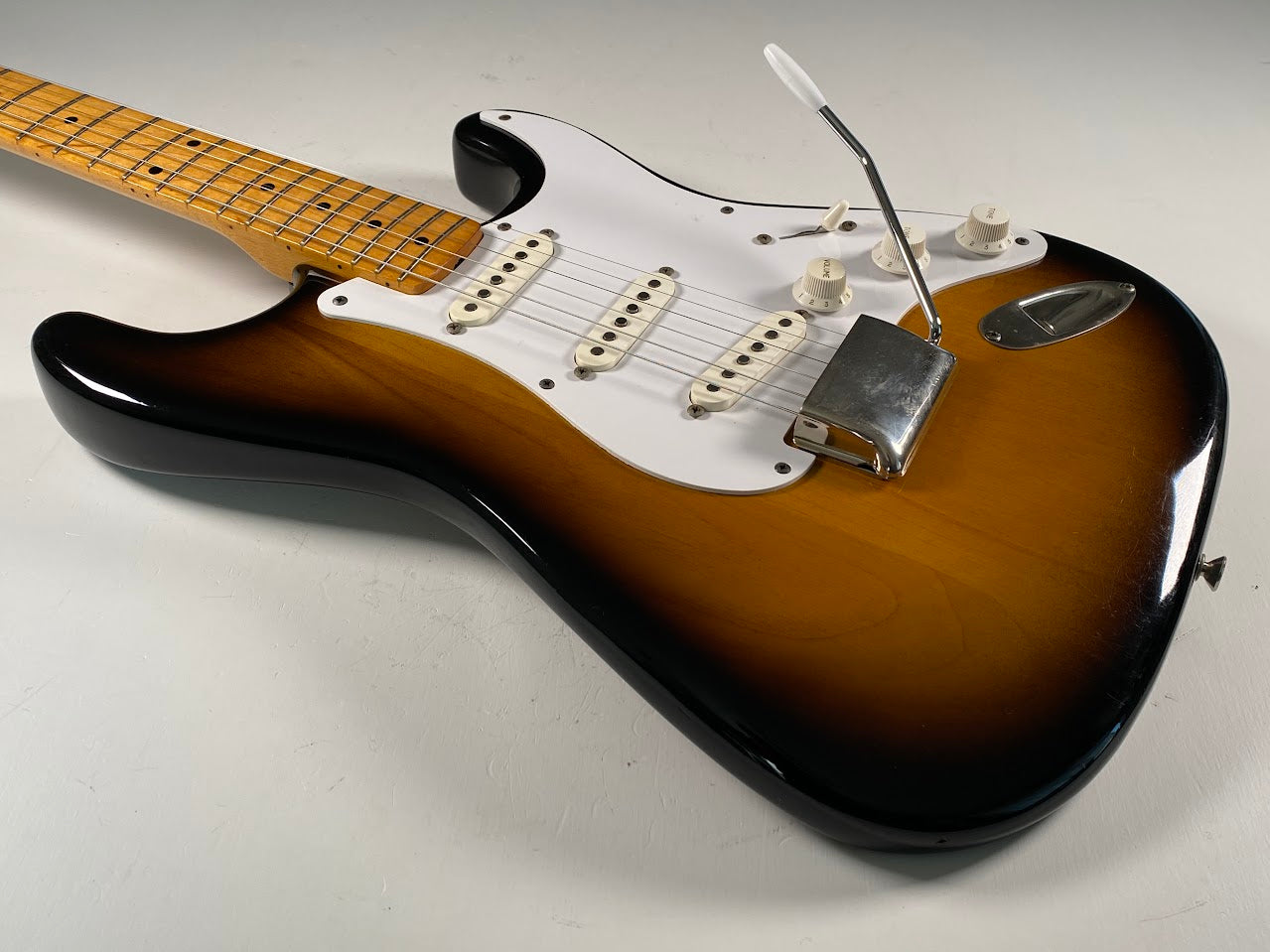 Fernandes RST-50 The Revival '82 / Stratocaster Type