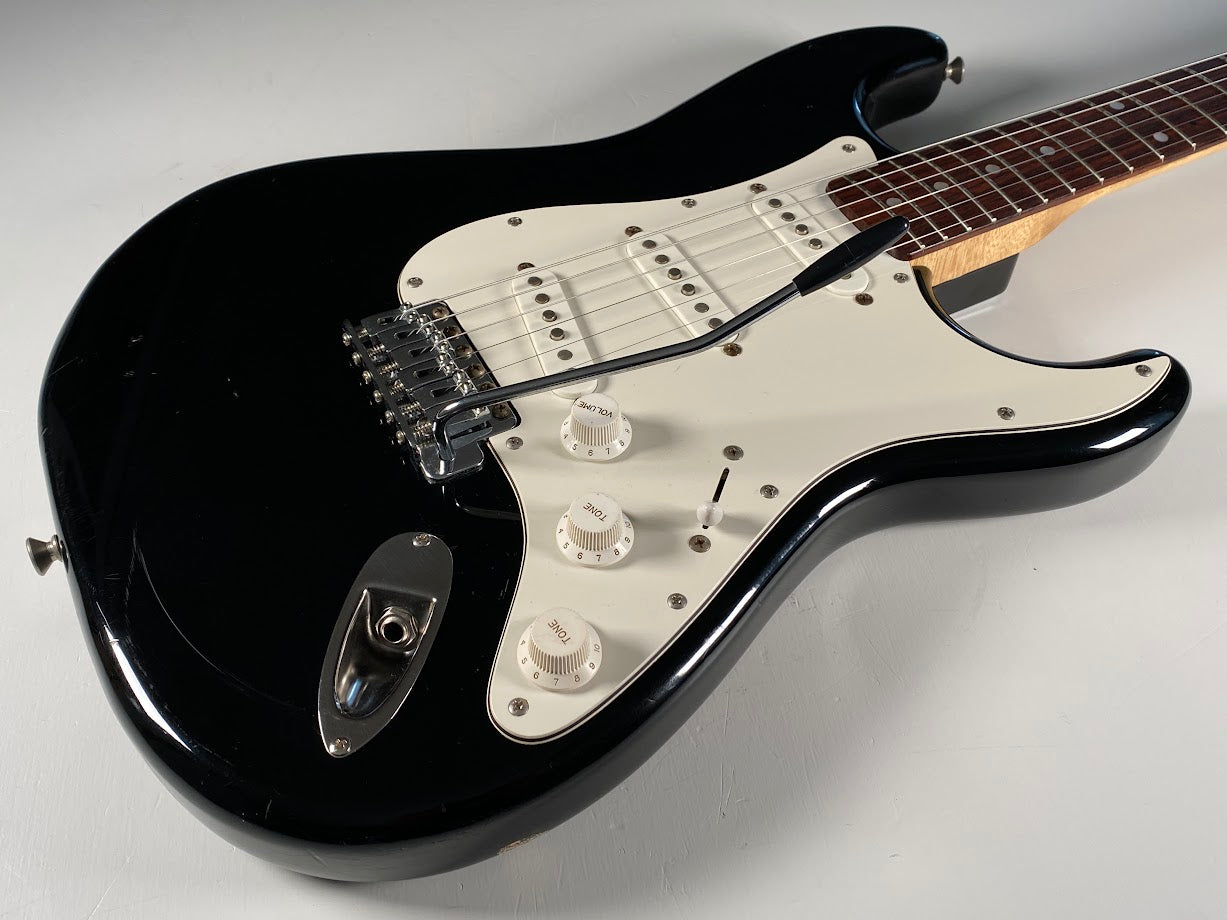 廉売 Squier by Fender STRAT Silver series エレキギター